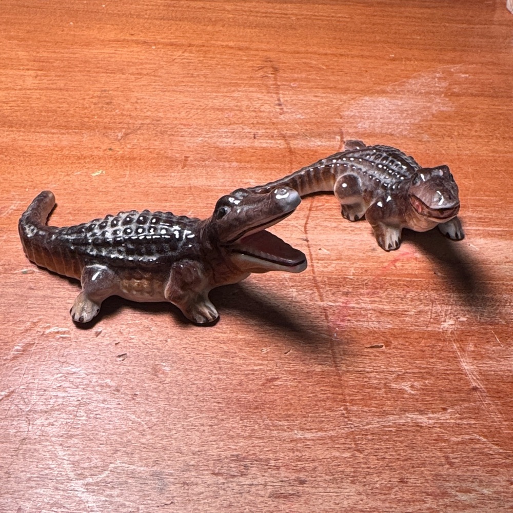 Vintage Miniature Alligator Figurines